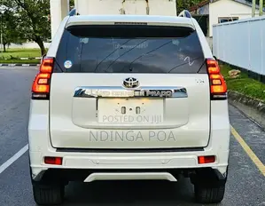 Toyota Land Cruiser Prado 2.7 2023 White