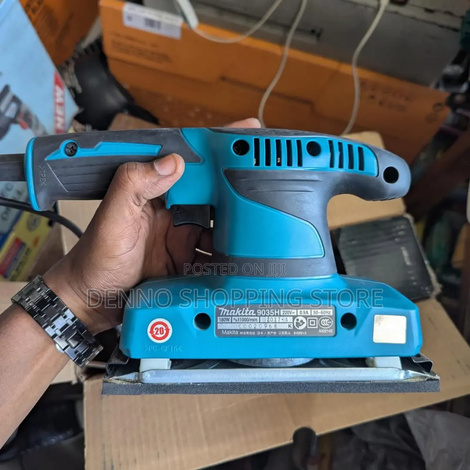 Makita Finishing Sander