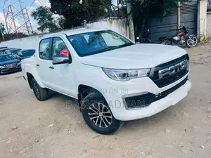 Photo - New Foton Tunland 2024 White