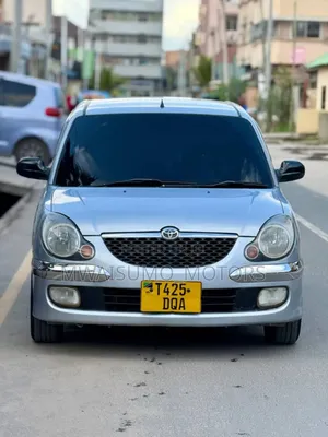 Toyota Duet 2003 Silver