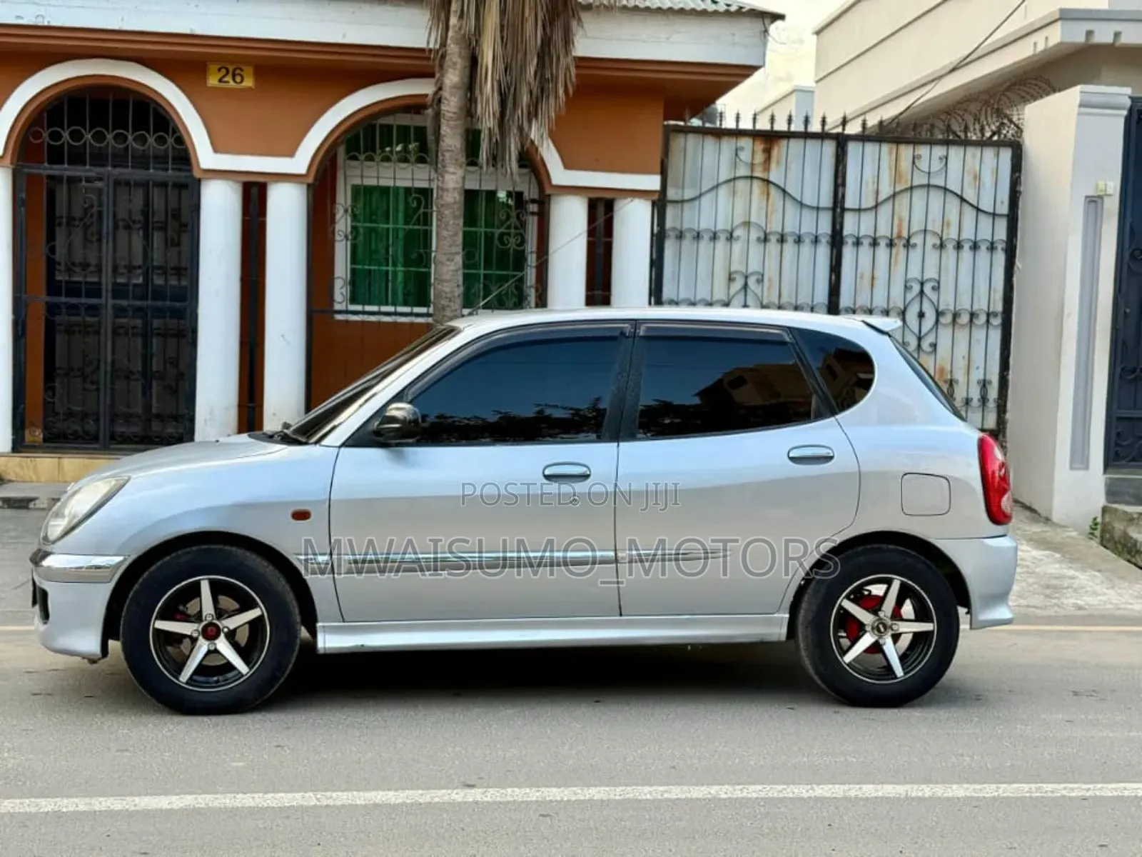 Toyota Duet 2003 Silver