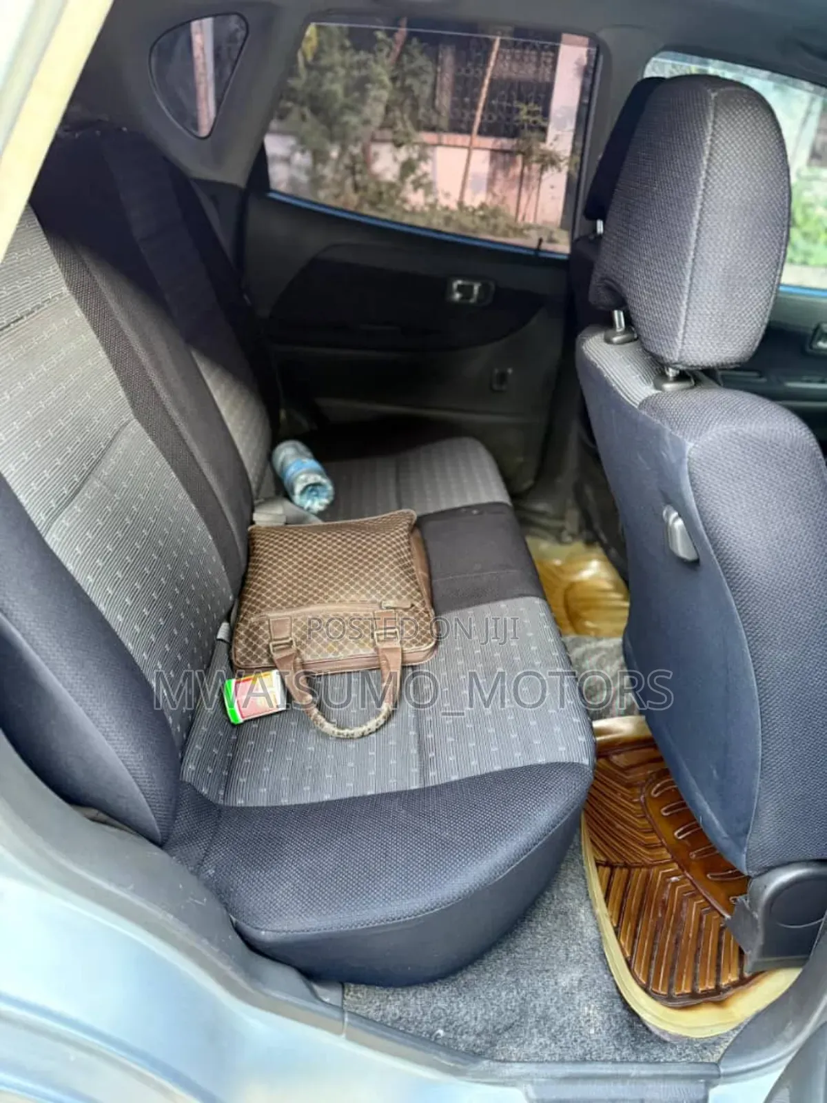 Toyota Duet 2003 Silver