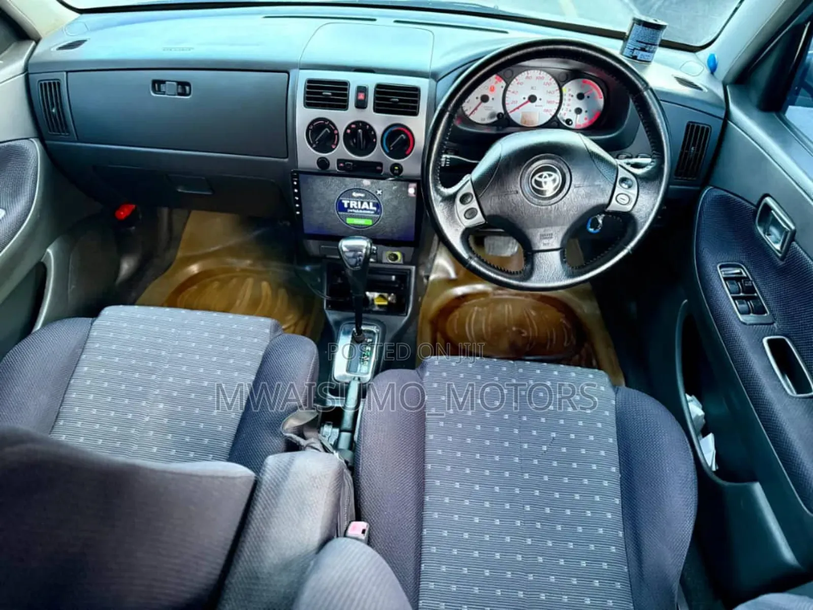 Toyota Duet 2003 Silver