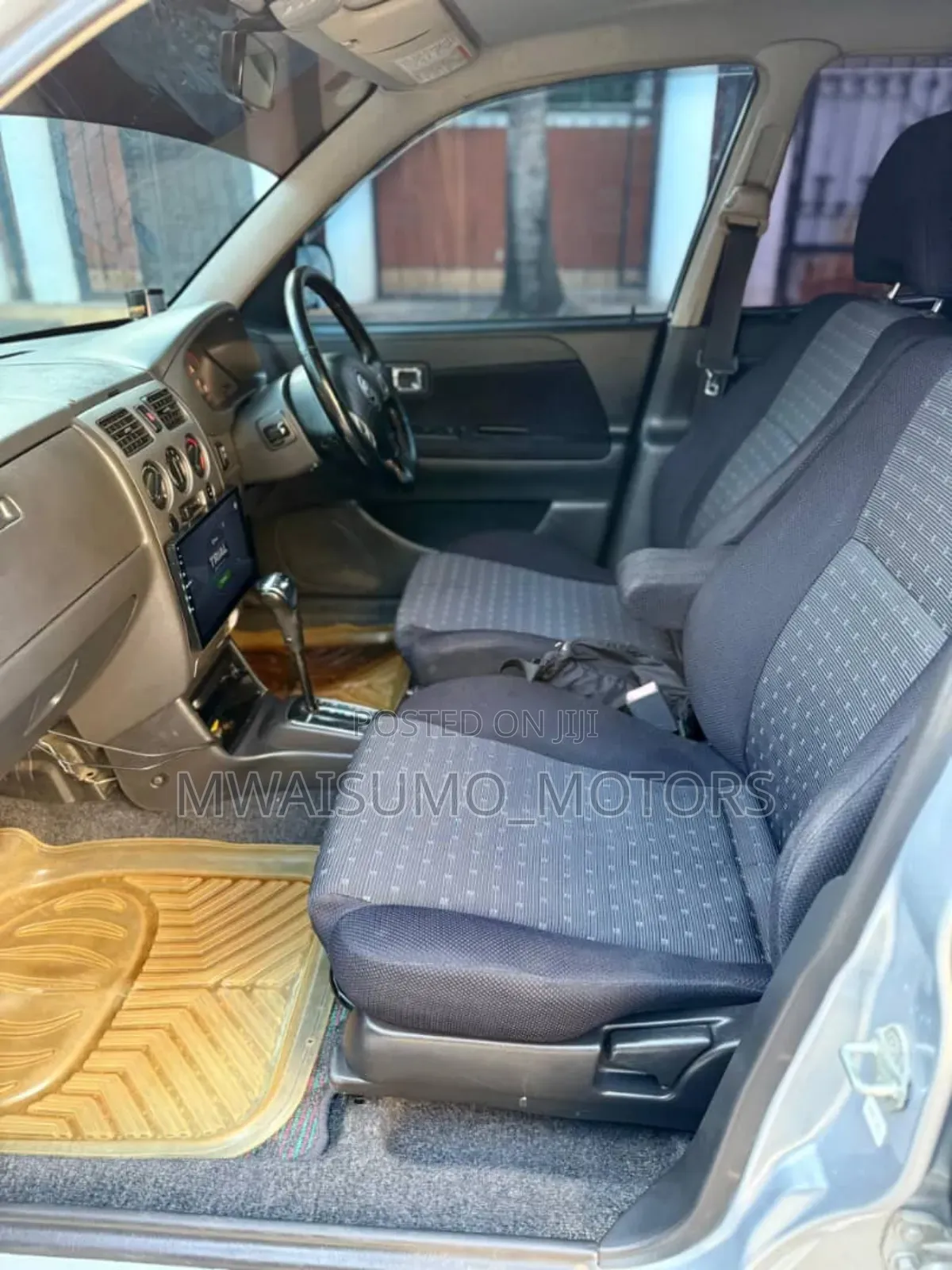 Toyota Duet 2003 Silver