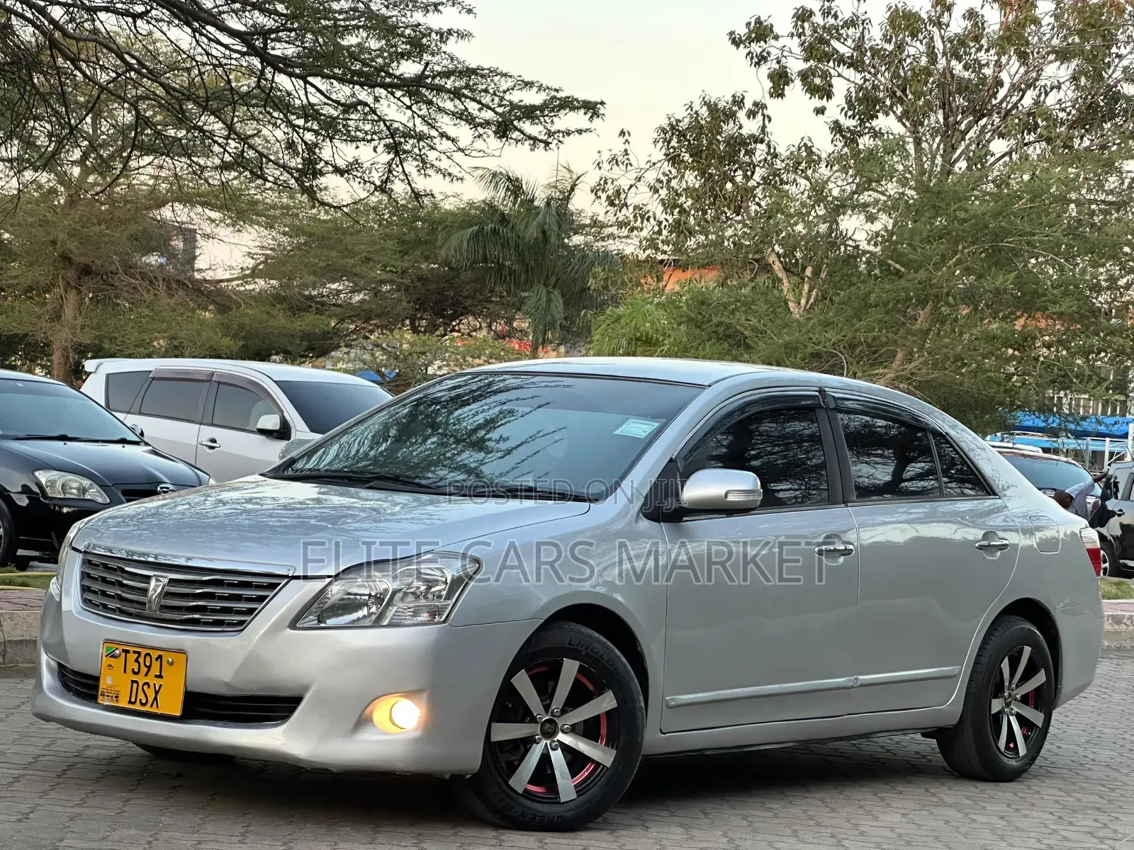 Toyota Premio 2010 Silver