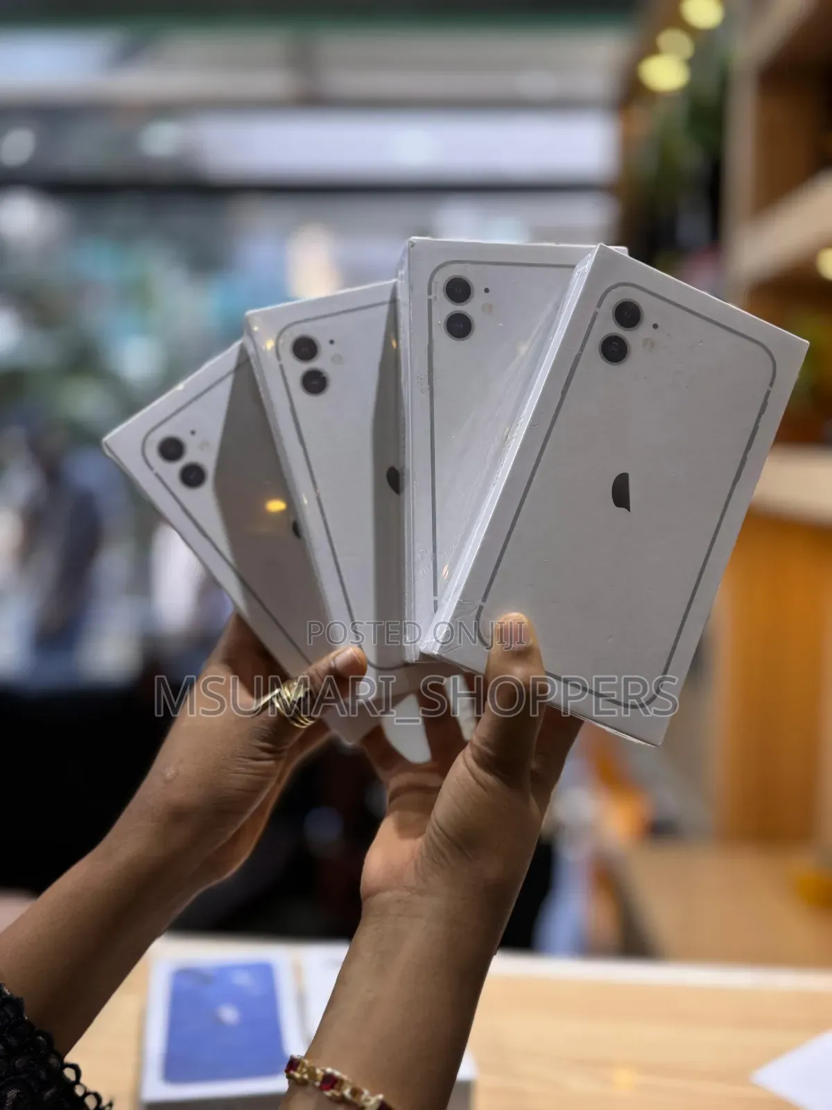 New Apple iPhone 11 128 GB White