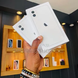 New Apple iPhone 11 128 GB White