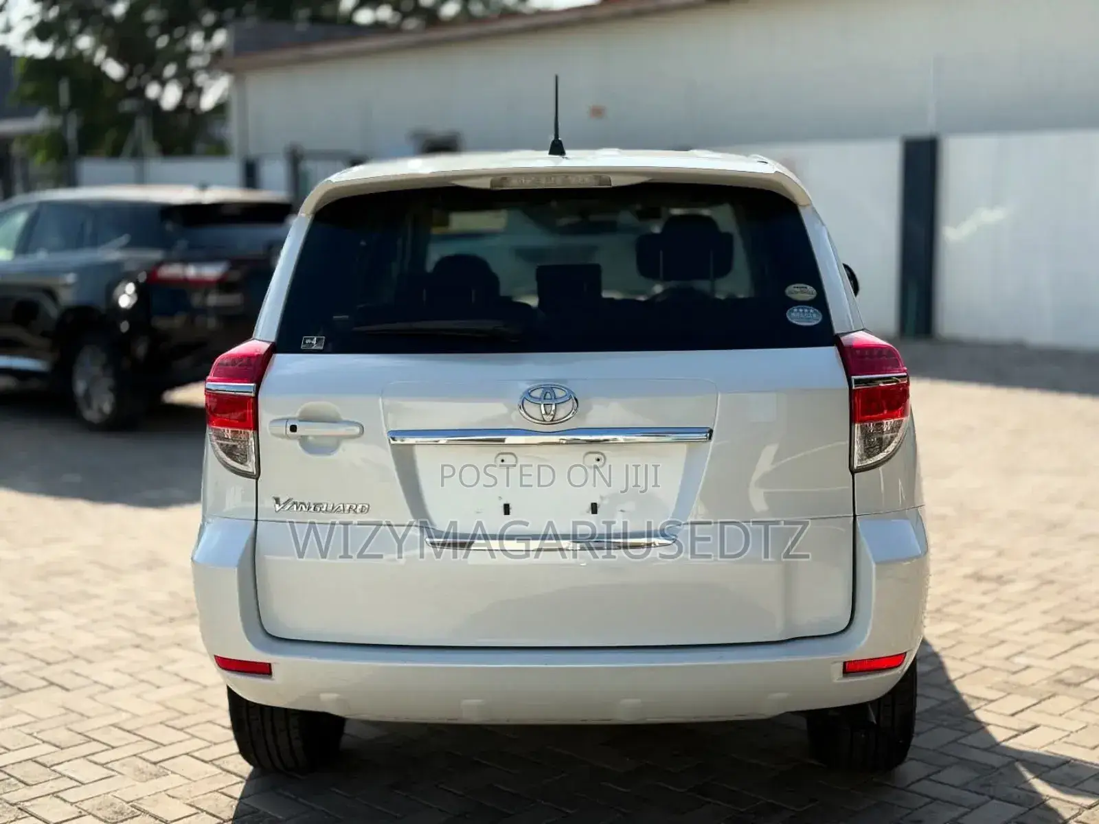 Toyota Vanguard 2010 Pearl