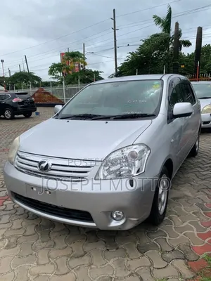 Toyota Raum 1.5 AWD 2005 Silver