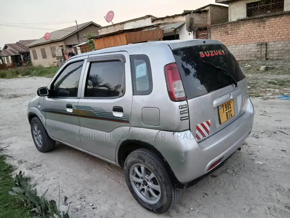 Suzuki Swift 2001 Silver