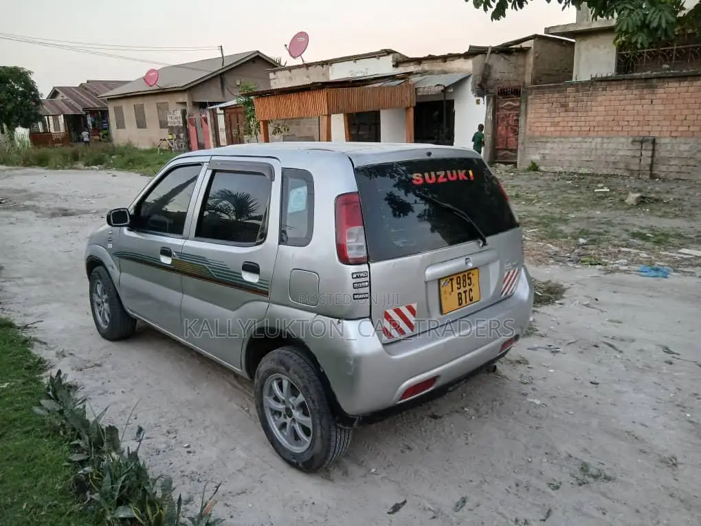 Suzuki Swift 2001 Silver