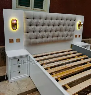 Kitanda Cha Mbao Na Sofa