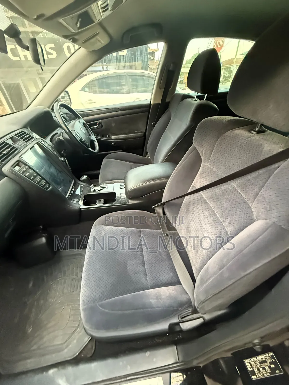 Toyota Crown 2006 Black