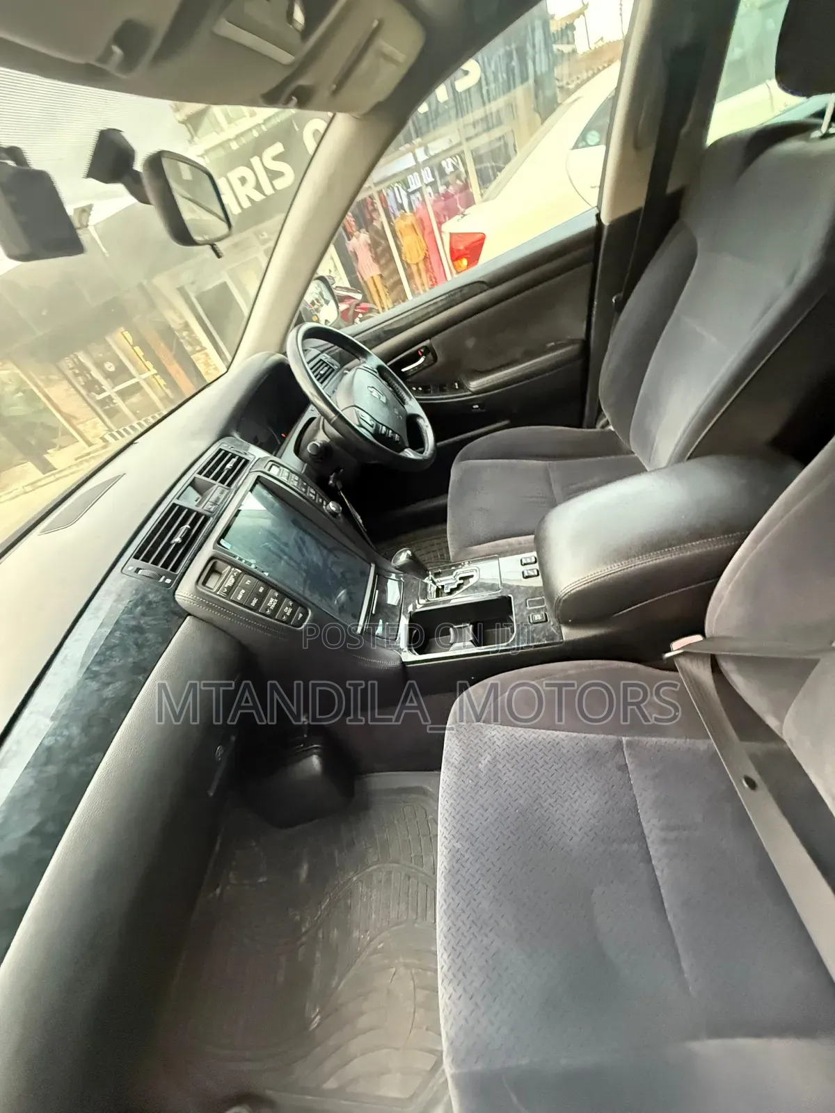 Toyota Crown 2006 Black
