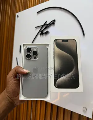 New Apple iPhone 15 Pro Max 256 GB Silver