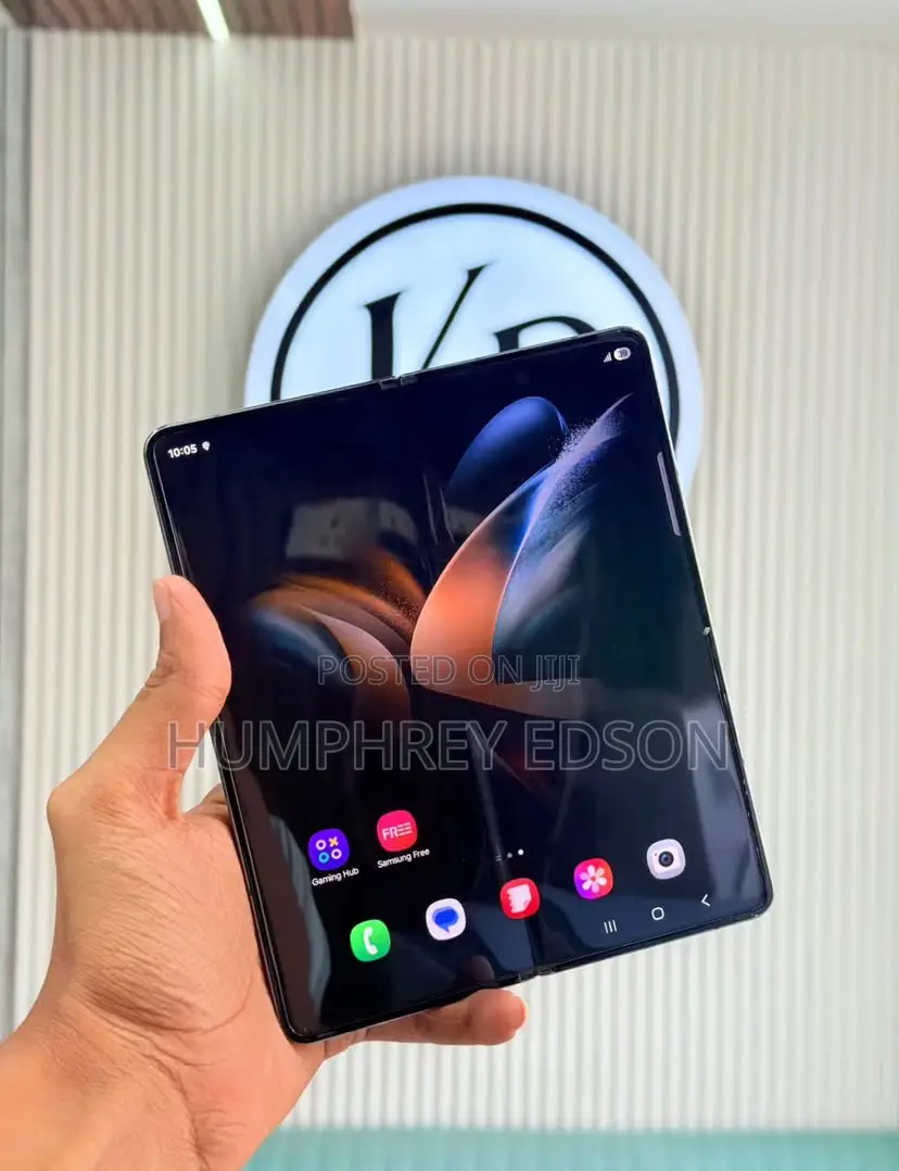 New Samsung Galaxy Z Fold4 256 GB Gray