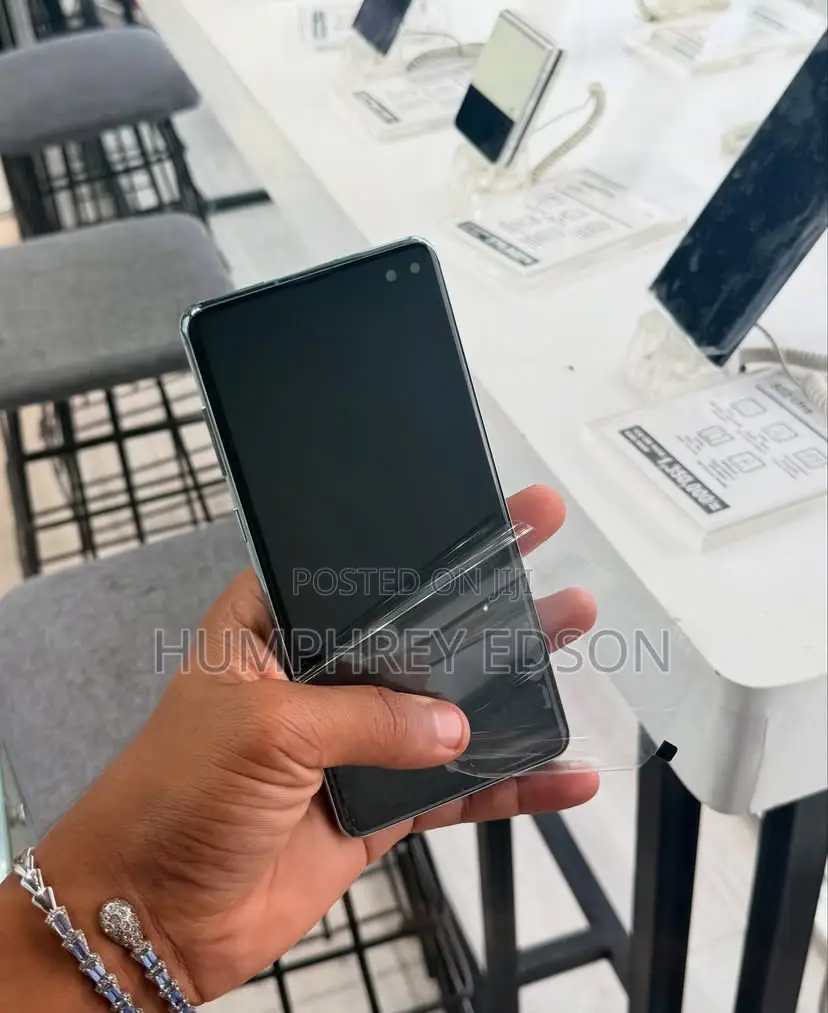 Samsung Galaxy S10 Plus 128 GB Black