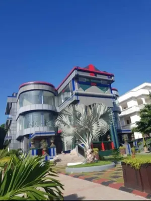 8bdrm Block of Flats in Yusuph Mchakama, Kinyerezi for sale
