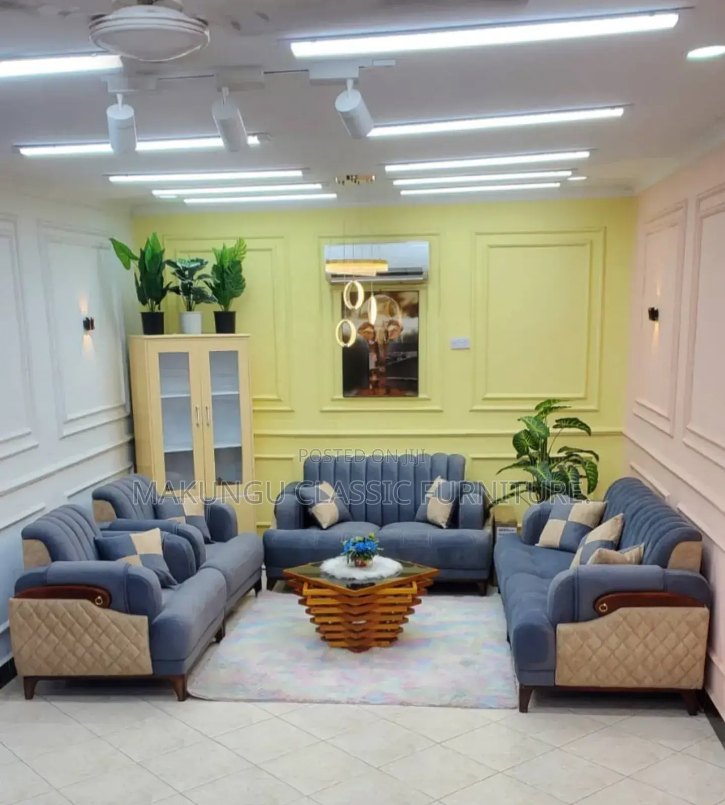 Living Room Sets Inakuwa Na Sofa Sests 2:2:1:1 ,