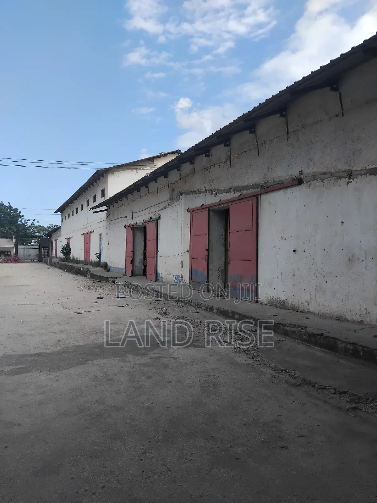 Warehouse for Sale 4000 SQM Nyerere Road