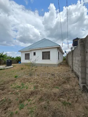 Photo - 4bdrm Bungalow in Nyumba Ipo Madale, Kinondoni for sale