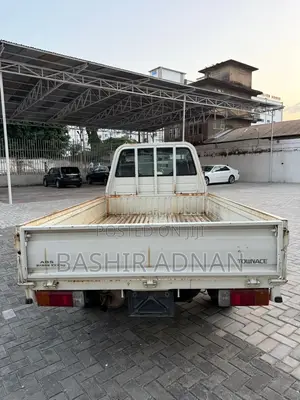 Toyota Townace Truck 1 Tonne Unregistered(Chasis) Mpya.