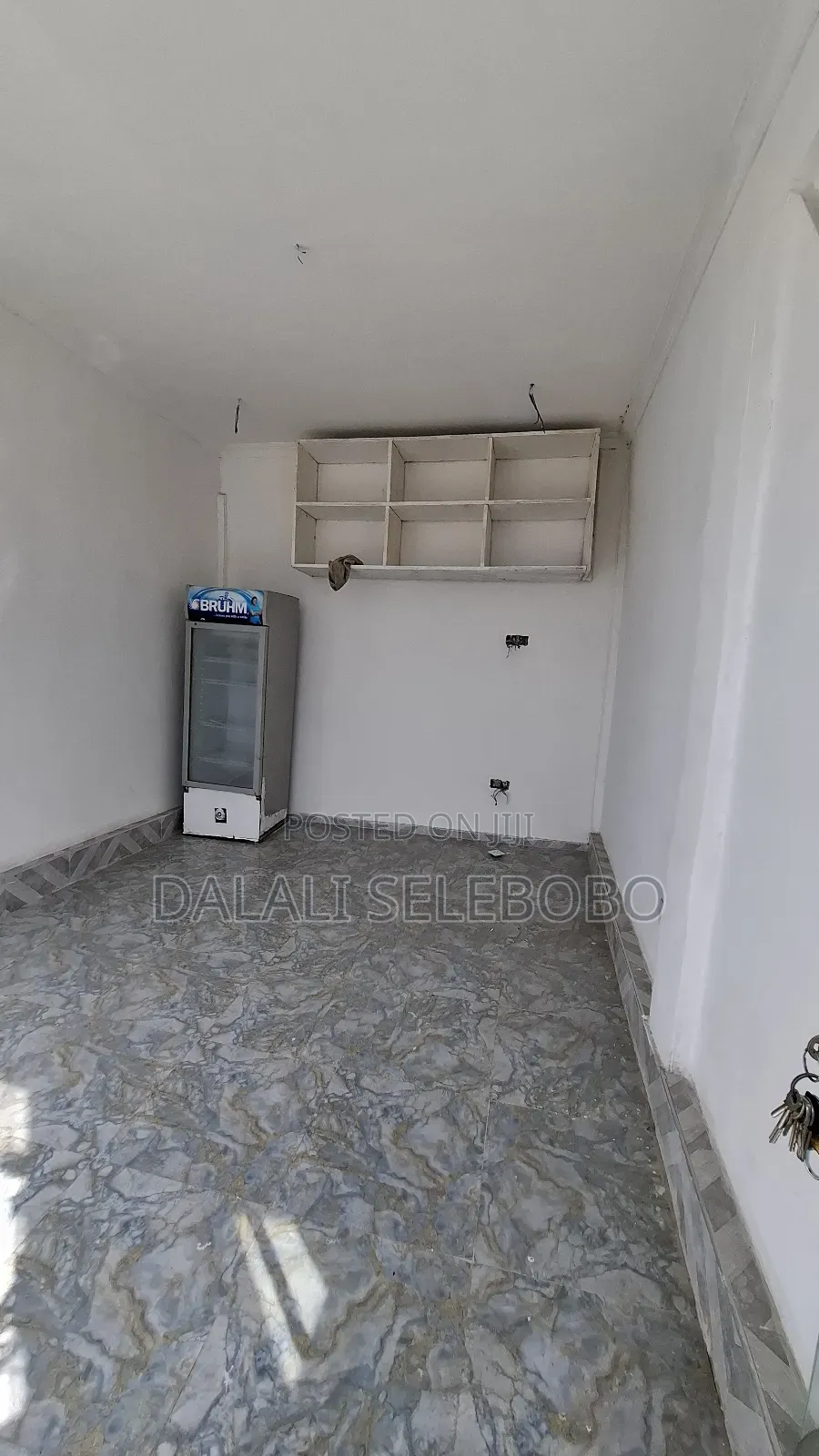 Office Space Tu Opp Mliman Cty Area
