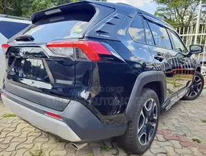 Toyota RAV4 Hybrid 2020 Black
