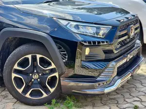 Toyota RAV4 Hybrid 2020 Black