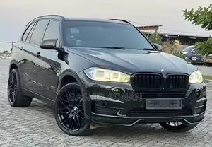 Photo - BMW X5 2016 Black
