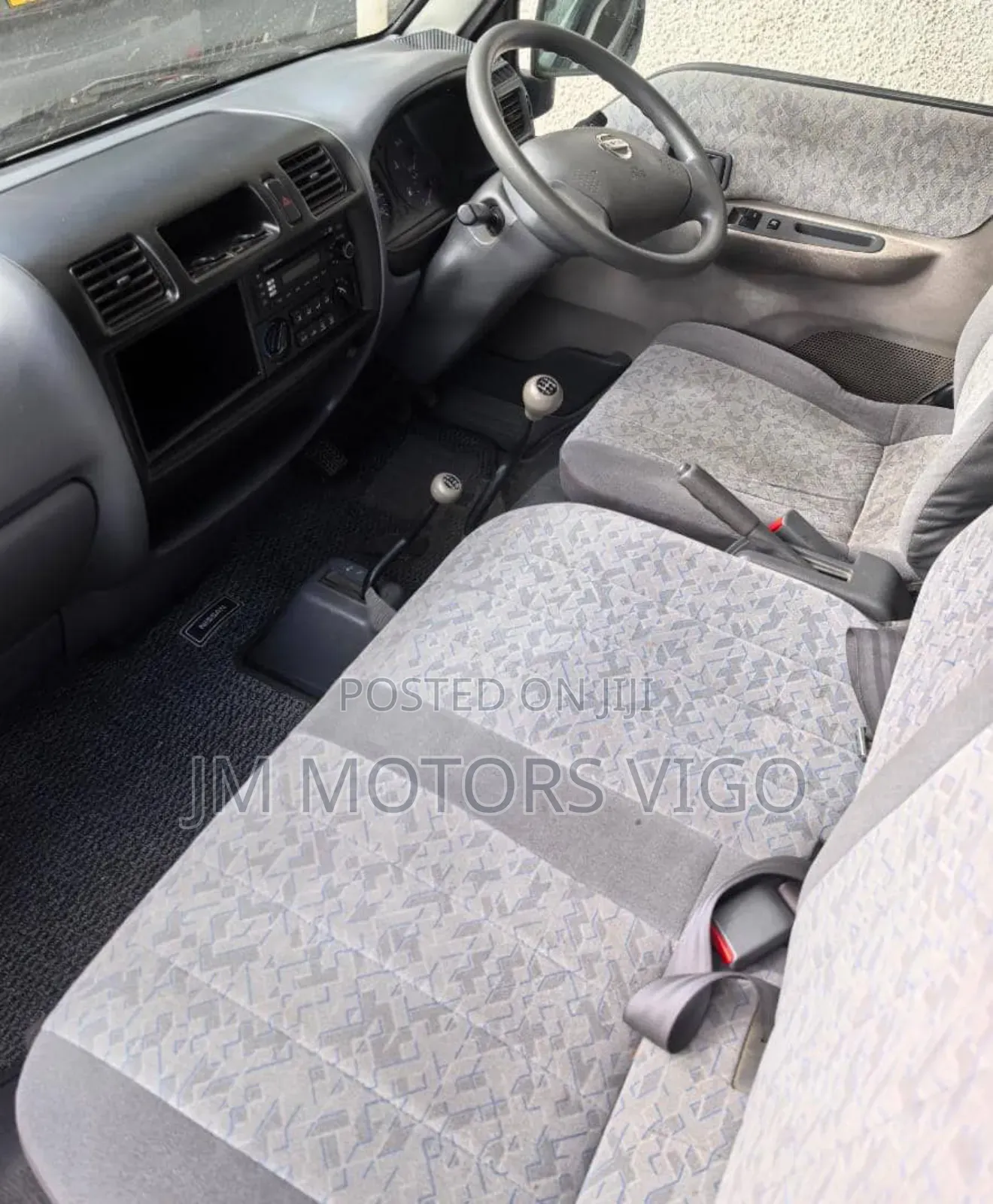 Nissan Vanette 1995 Silver