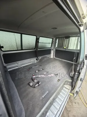 Nissan Vanette 1995 Silver