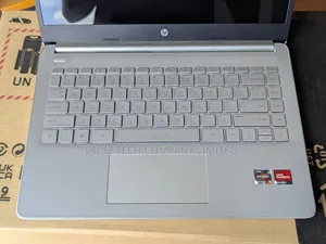 Laptop HP 14S 8GB AMD Ryzen 5 SSD 512GB