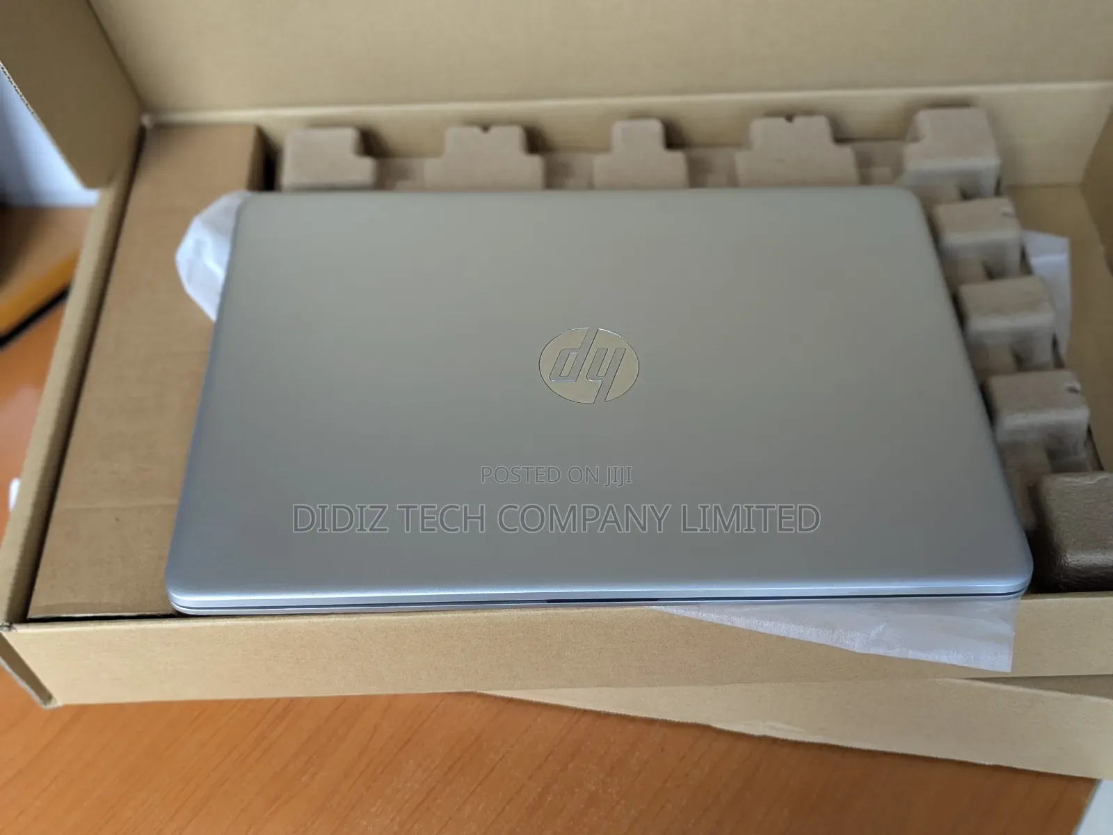 Laptop HP 14S 8GB AMD Ryzen 5 SSD 512GB