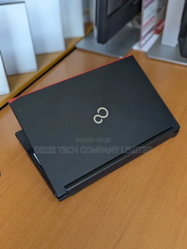Laptop Fujitsu Lifebook A557 8GB Intel Core I3 SSD 256GB - Didiz