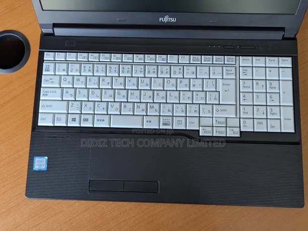 Laptop Fujitsu Lifebook A557 8GB Intel Core I3 SSD 256GB - Didiz