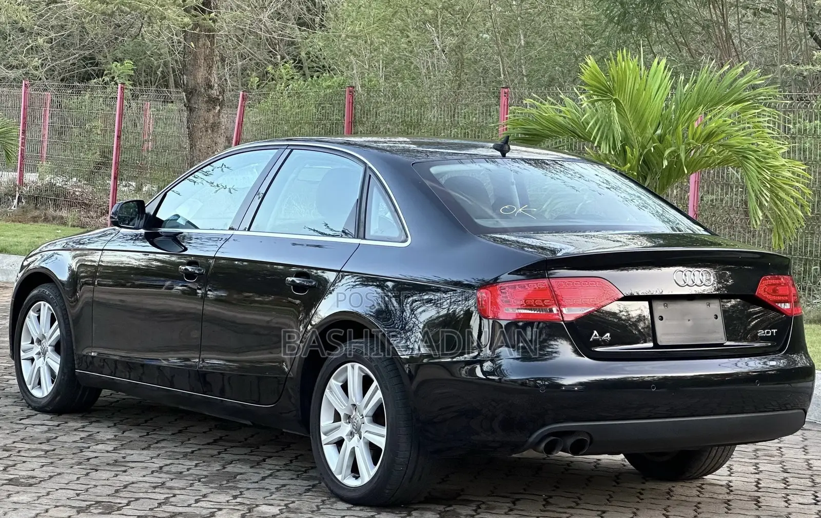 Audi A4 2.0T Premium 2011 Black