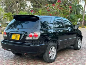 Toyota Harrier 2001 Black
