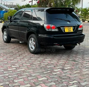 Toyota Harrier 2001 Black