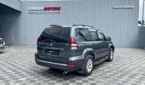 Toyota Land Cruiser Prado 2004 Gray