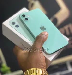 New Apple iPhone 11 64 GB Green