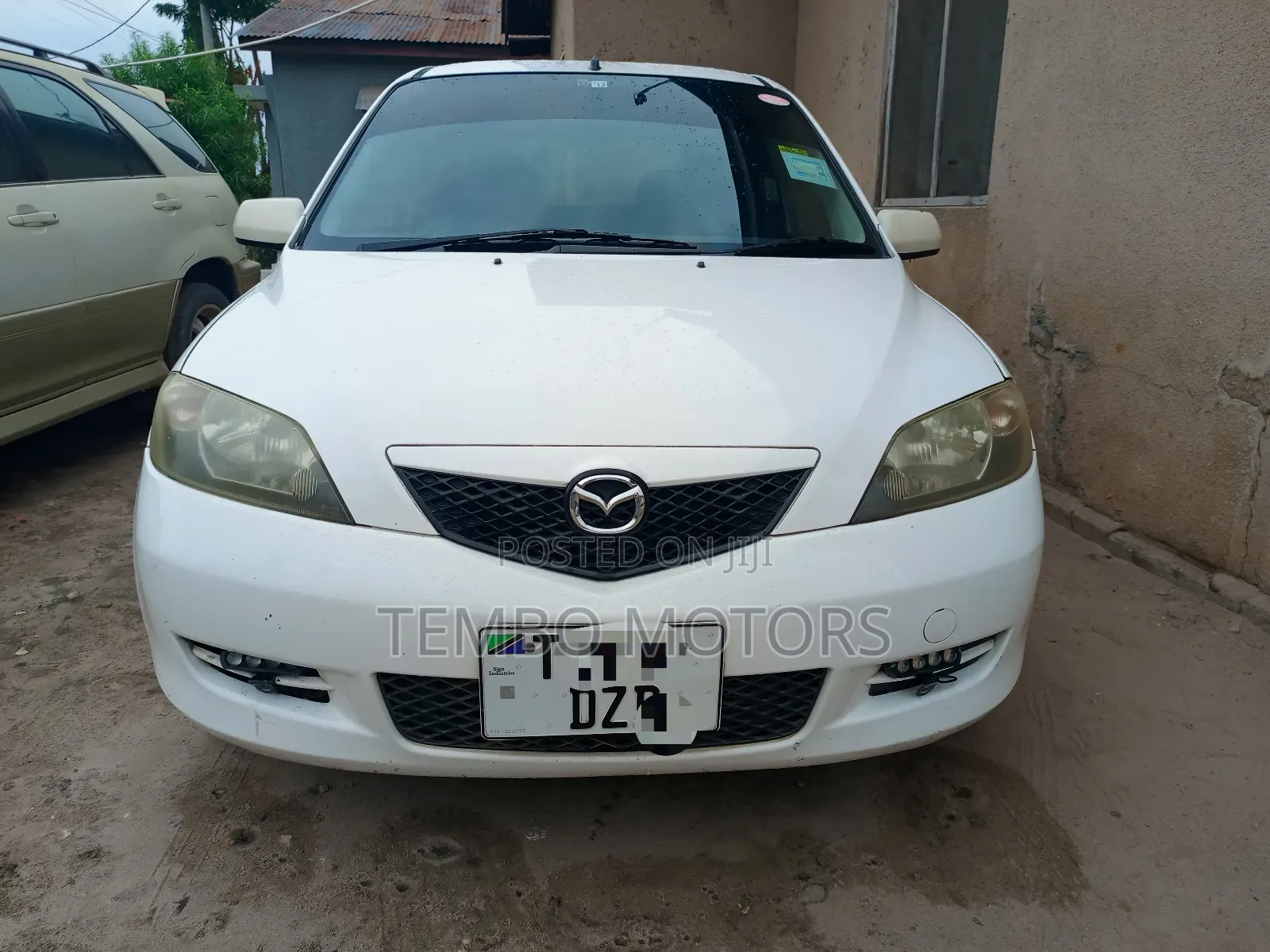Mazda Demio 2004 White