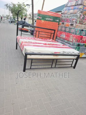 Kitanda Chuma Nzito 6x6 Godoro Spring Inch 8