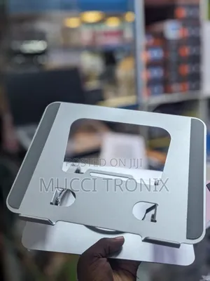 Fantastic Laptop Stand Ikiwa Na Space
