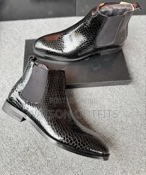 Boots or Buti Official Za Ngozi Ya Kung'aa