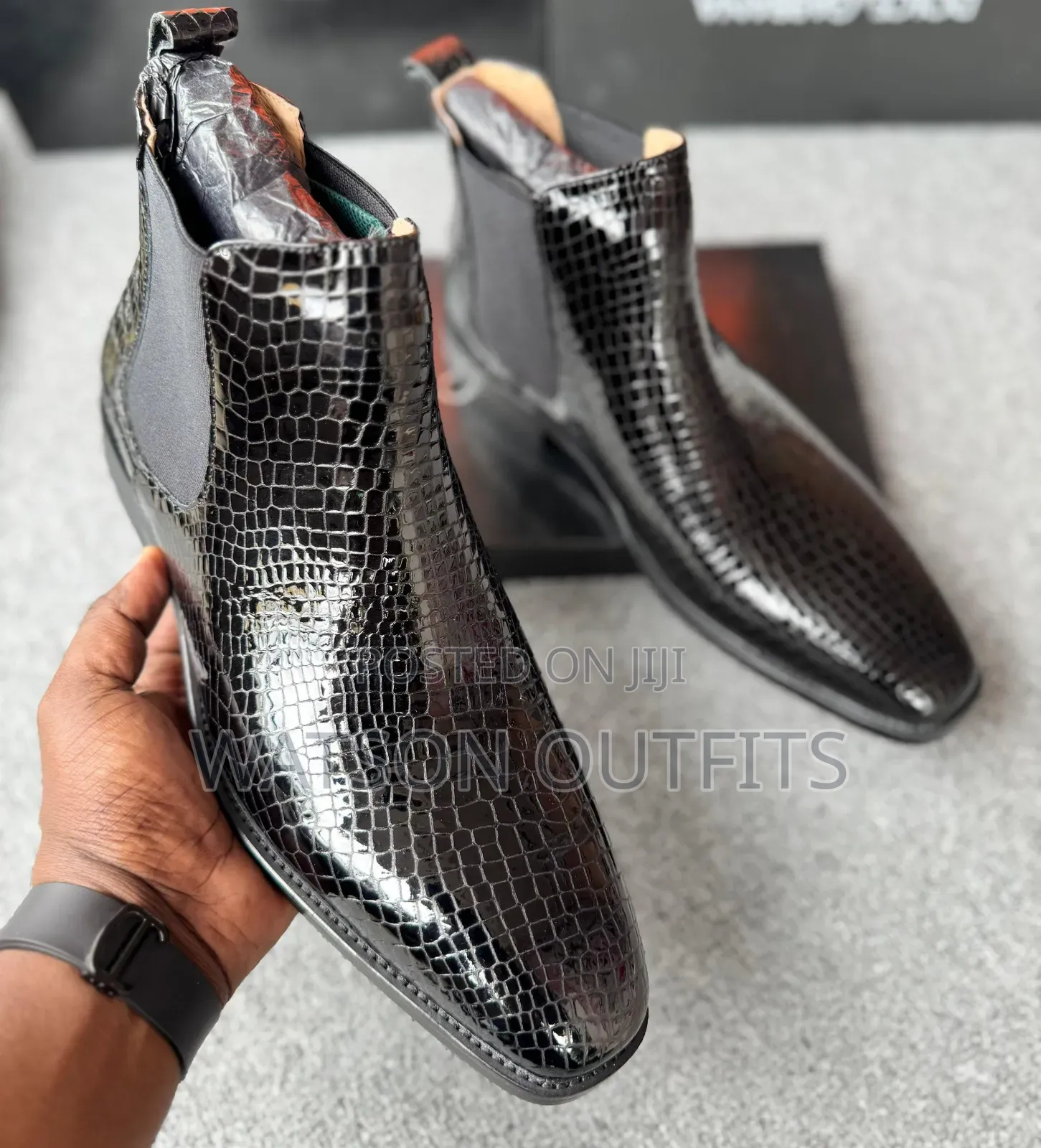 Boots or Buti Official Za Ngozi Ya Kung'aa