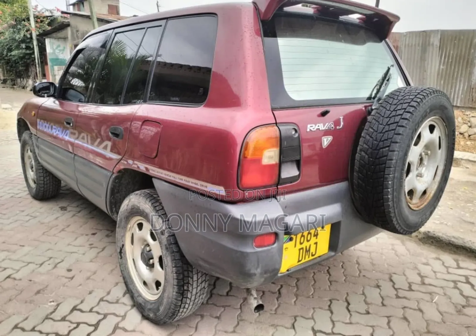 Toyota RAV4 1999 Red