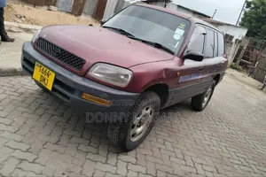 Toyota RAV4 1999 Red