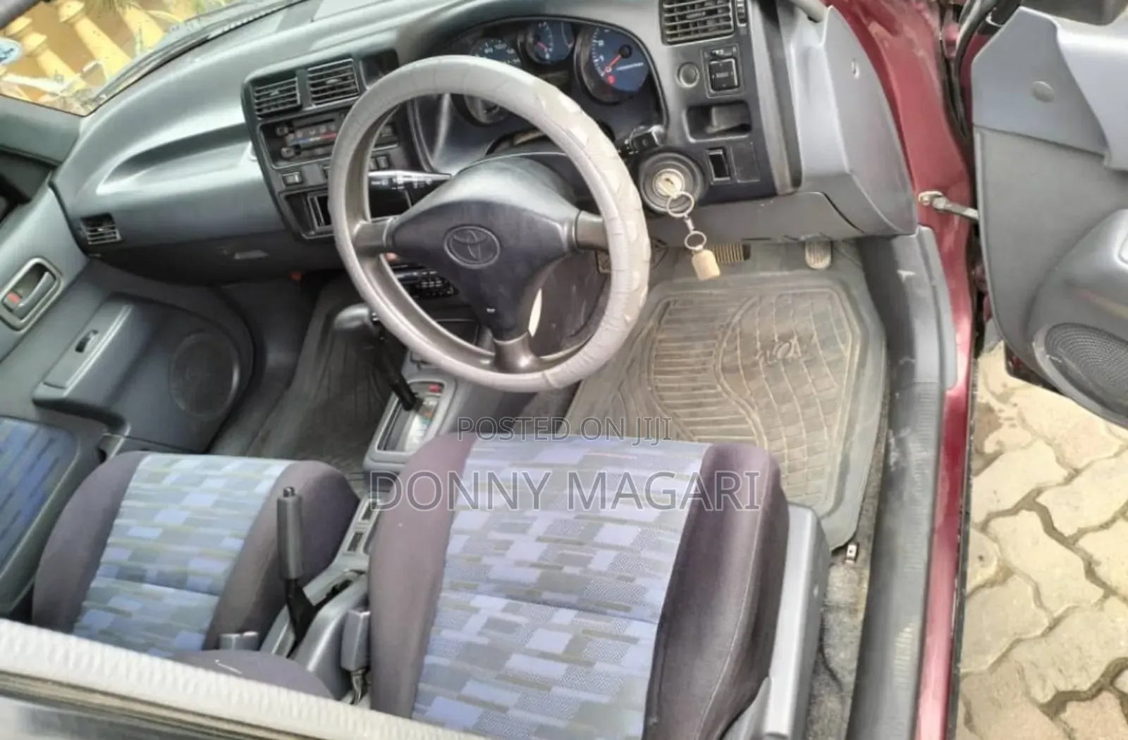 Toyota RAV4 1999 Red