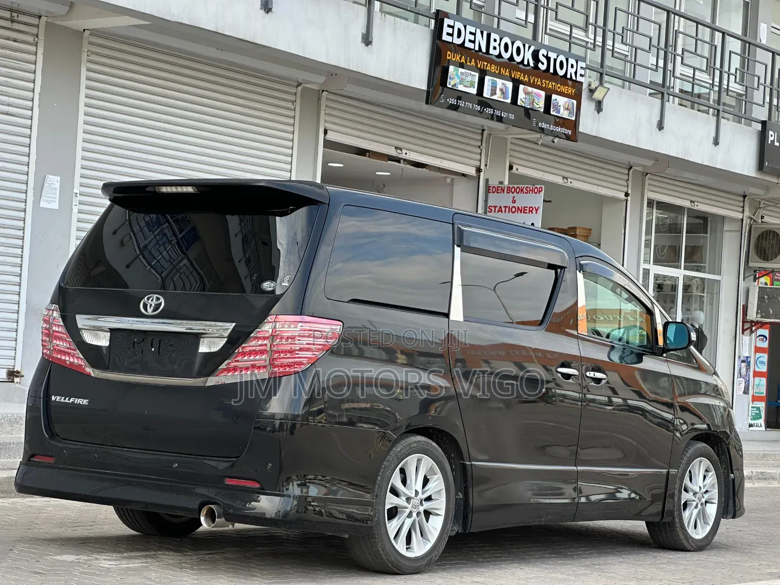 Toyota Vellfire 2011 Matt Black